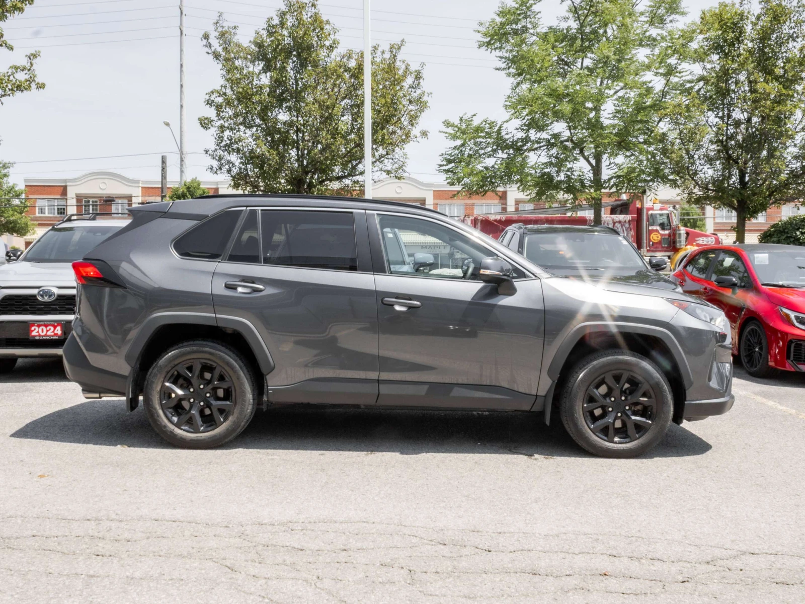 Toyota Rav4 LE, ЦЕНА до БГ, снимка 4 - Автомобили и джипове - 55532430