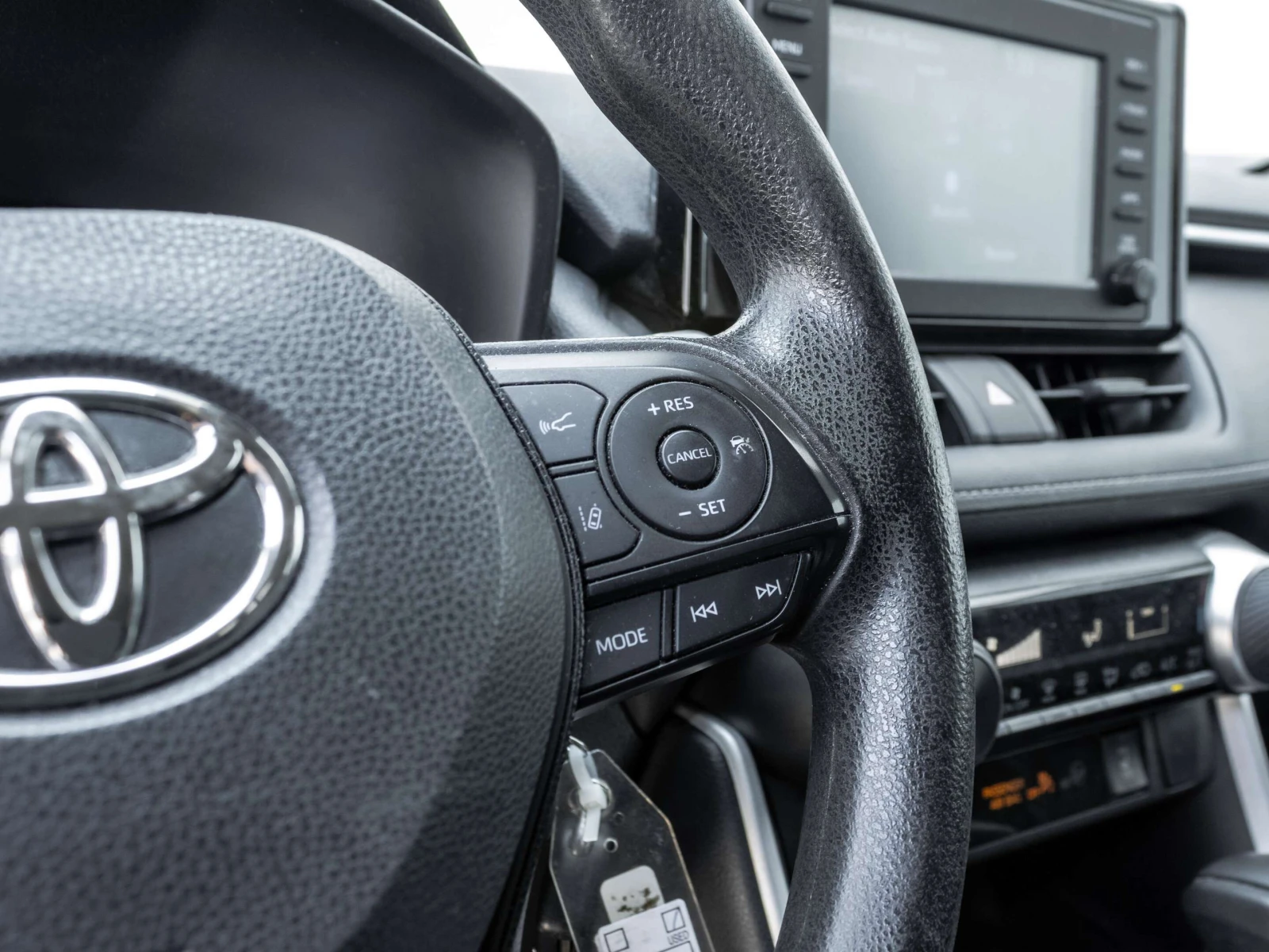 Toyota Rav4 LE, ЦЕНА до БГ, снимка 12 - Автомобили и джипове - 55532430