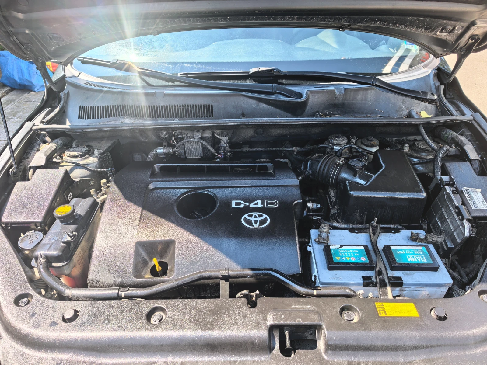 Toyota Rav4 2.2 d-4d 4х4 Luxury 136к.с. keyless, снимка 10 - Автомобили и джипове - 55615385