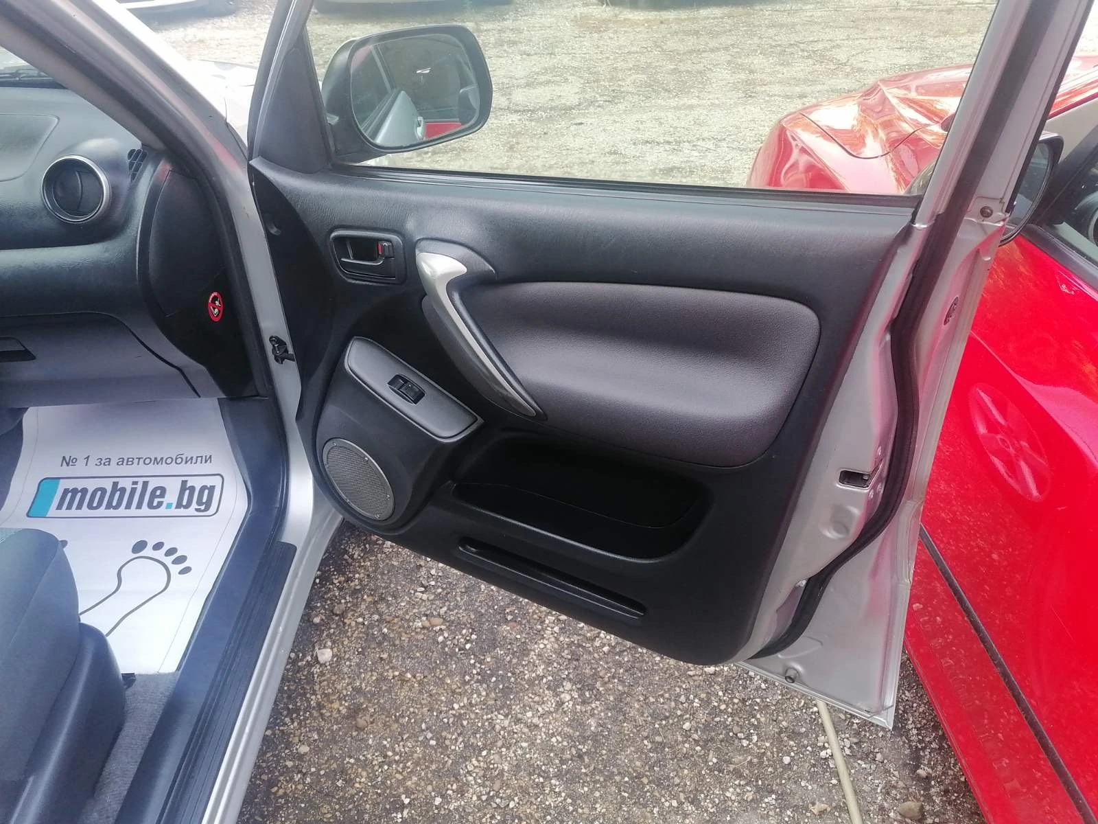 Toyota Rav4 2.0d, снимка 6 - Автомобили и джипове - 55655934