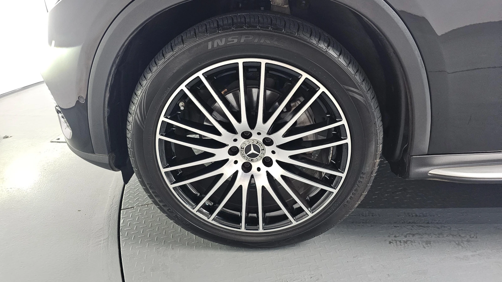 Mercedes-Benz GLC 220 d* 4MATIC* ХЕДЪП* ОБДУХВАНЕ* 360 КАМЕРИ* КРАЙНА ЦЕ, снимка 5 - Автомобили и джипове - 55995601