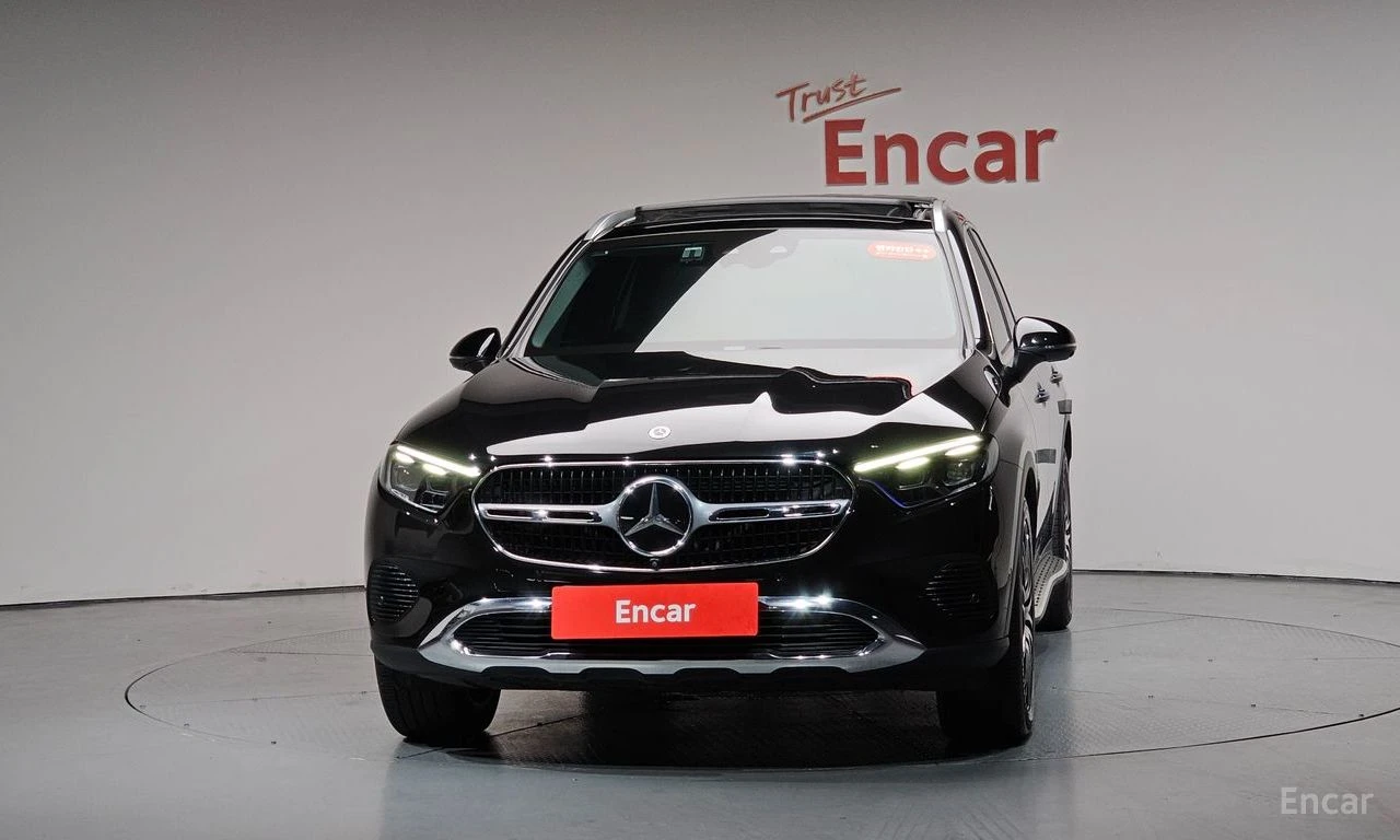 Mercedes-Benz GLC 220 d* 4MATIC* ХЕДЪП* ОБДУХВАНЕ* 360 КАМЕРИ* КРАЙНА ЦЕ, снимка 2 - Автомобили и джипове - 55995601