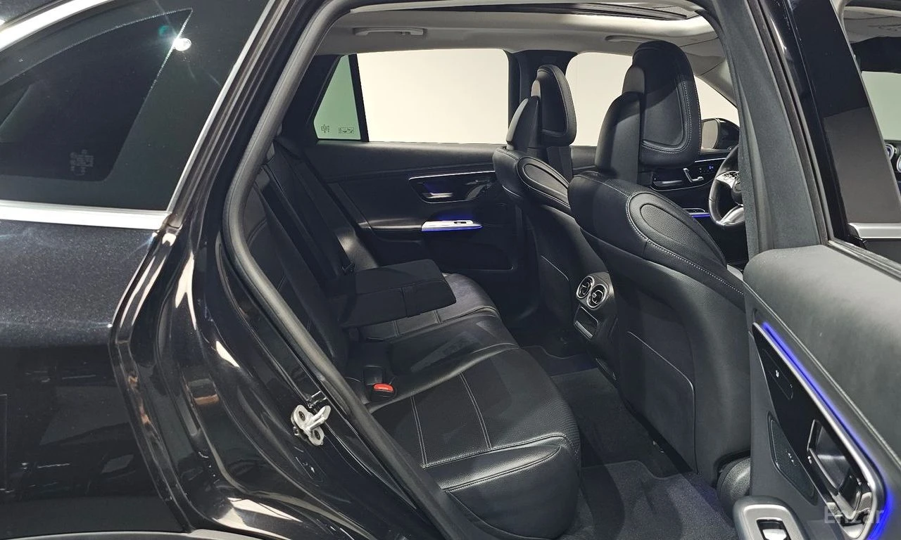 Mercedes-Benz GLC 220 d* 4MATIC* ХЕДЪП* ОБДУХВАНЕ* 360 КАМЕРИ* КРАЙНА ЦЕ, снимка 16 - Автомобили и джипове - 55995601
