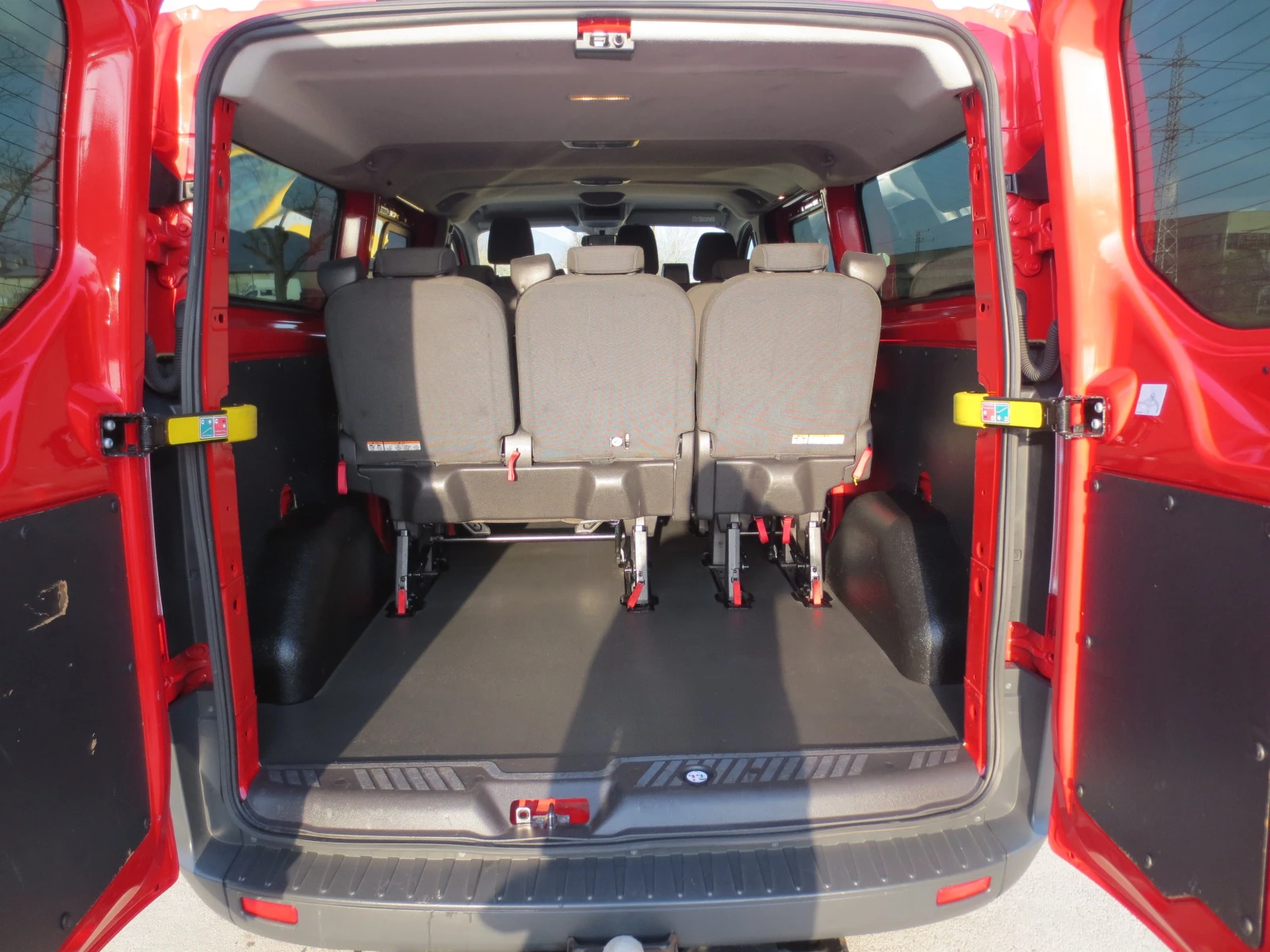 Ford Transit Custom 2.2 TDCI* MAXI* , снимка 16 - Бусове и автобуси - 53876251