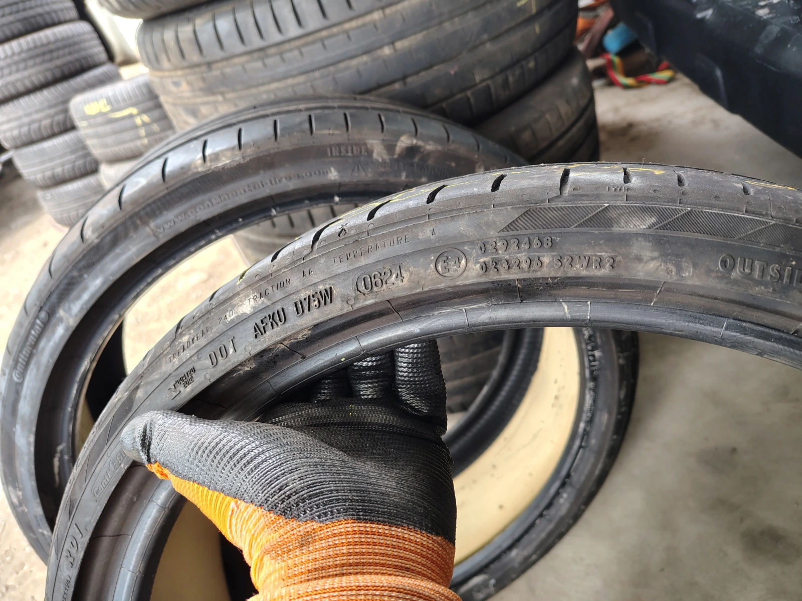 Гуми Летни 265/30R20, снимка 4 - Гуми и джанти - 55842360