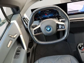 BMW iX xDrive40* SPORT PACKAGE* MEMO* H&K* ГАРАНЦИЯ - 50500 € / 98769.41 лв. - 15867864 6