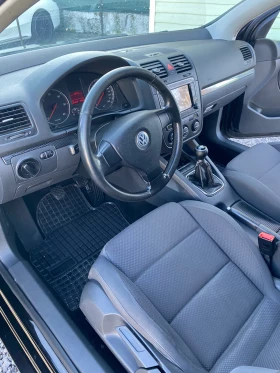 VW Golf - 4000 € / 7823.32 лв. - 48359483 6