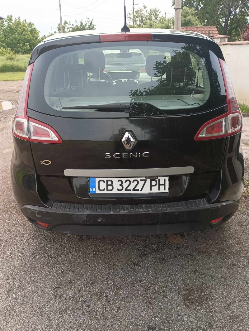 Renault Scenic 1.5Д, снимка 3 - Автомобили и джипове - 45920459
