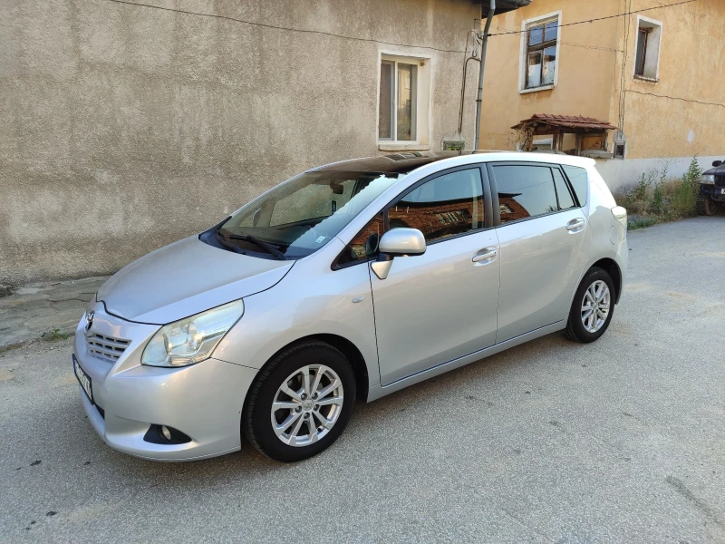 Toyota Verso, снимка 1 - Автомобили и джипове - 47137460