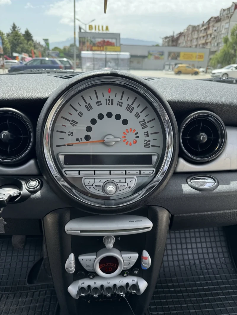 Mini One, снимка 8 - Автомобили и джипове - 48139743