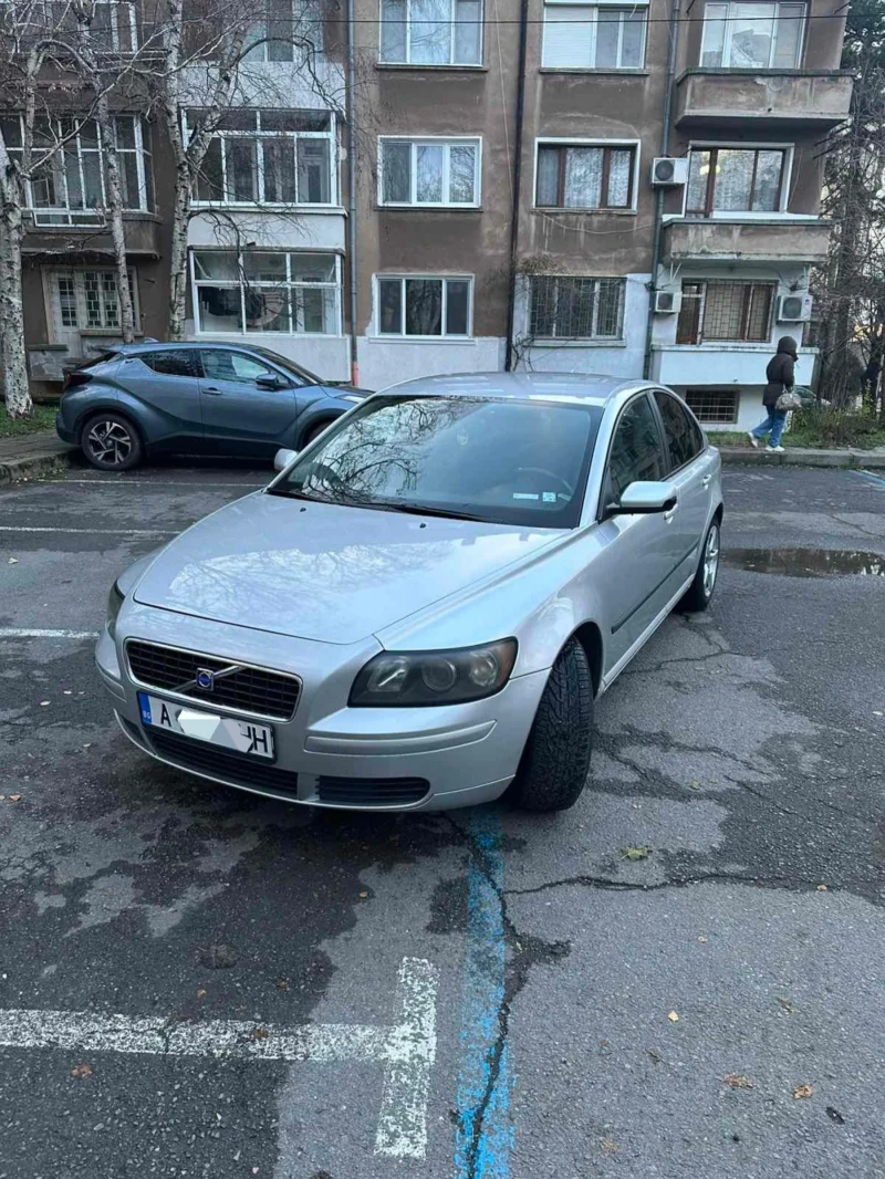 Volvo S40, снимка 1 - Автомобили и джипове - 48453530