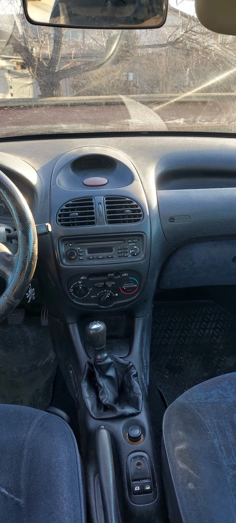 Peugeot 206, снимка 4 - Автомобили и джипове - 49373312