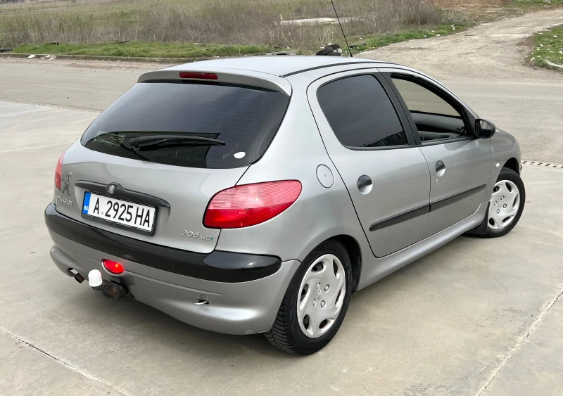 Peugeot 206 1.4 HDl 2003г, снимка 4 - Автомобили и джипове - 49513338