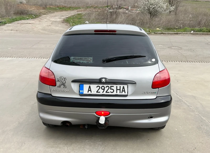 Peugeot 206 1.4 HDl 2003г, снимка 5 - Автомобили и джипове - 49513338