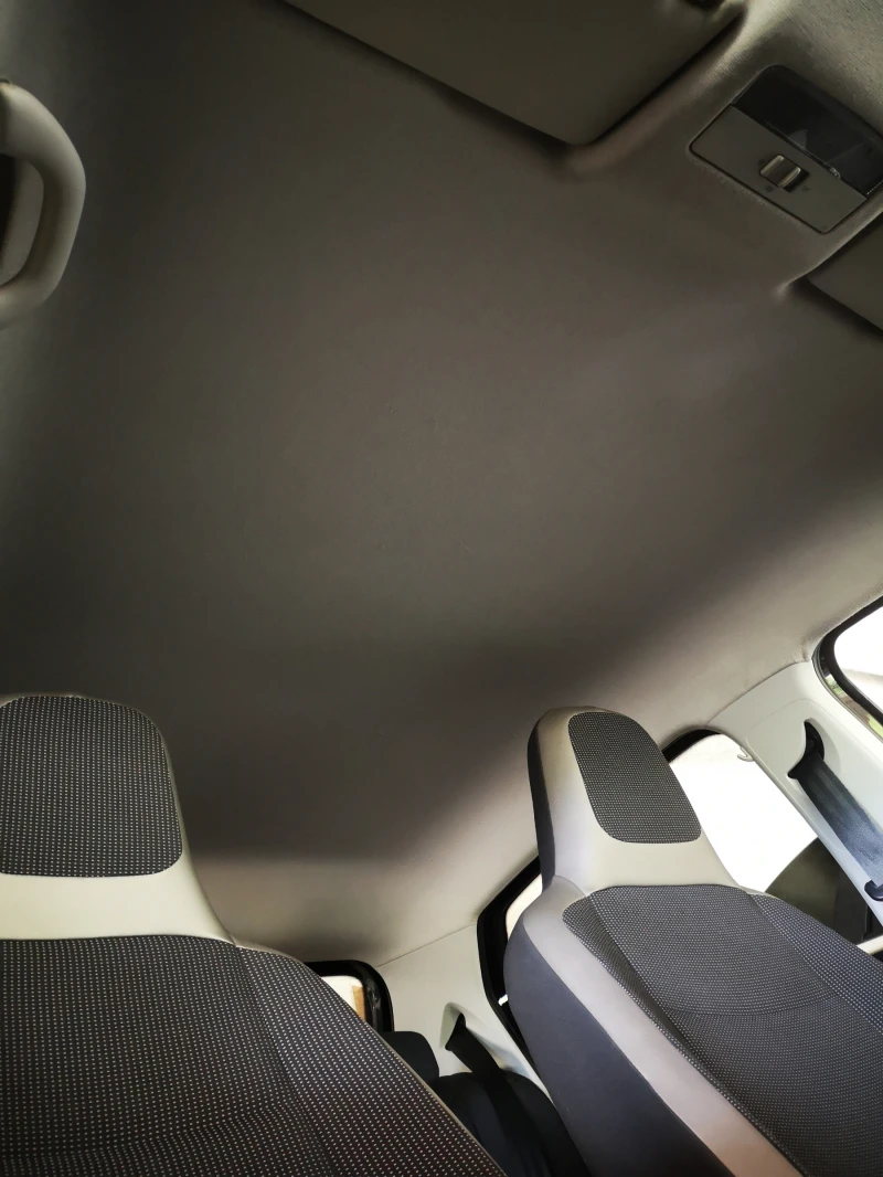 VW Up 1.0, снимка 11 - Автомобили и джипове - 51916591