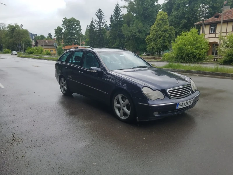 Mercedes-Benz C 220, снимка 10 - Автомобили и джипове - 52667140