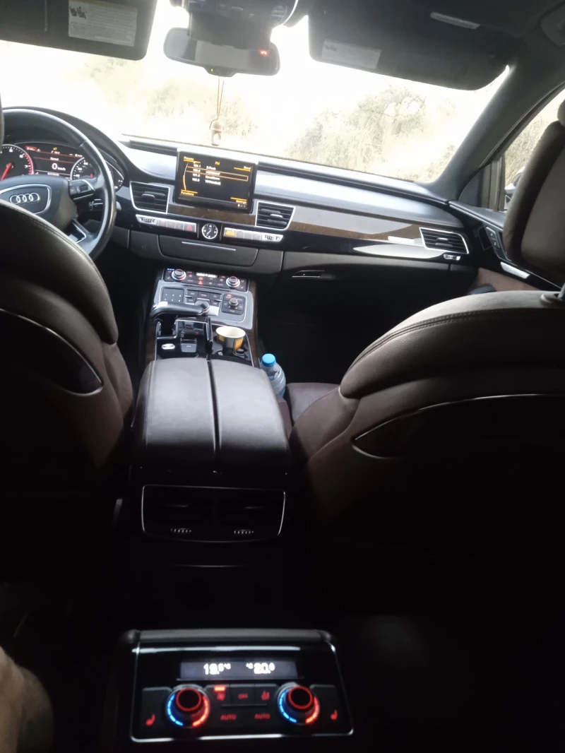 Audi A8, снимка 12 - Автомобили и джипове - 53101448