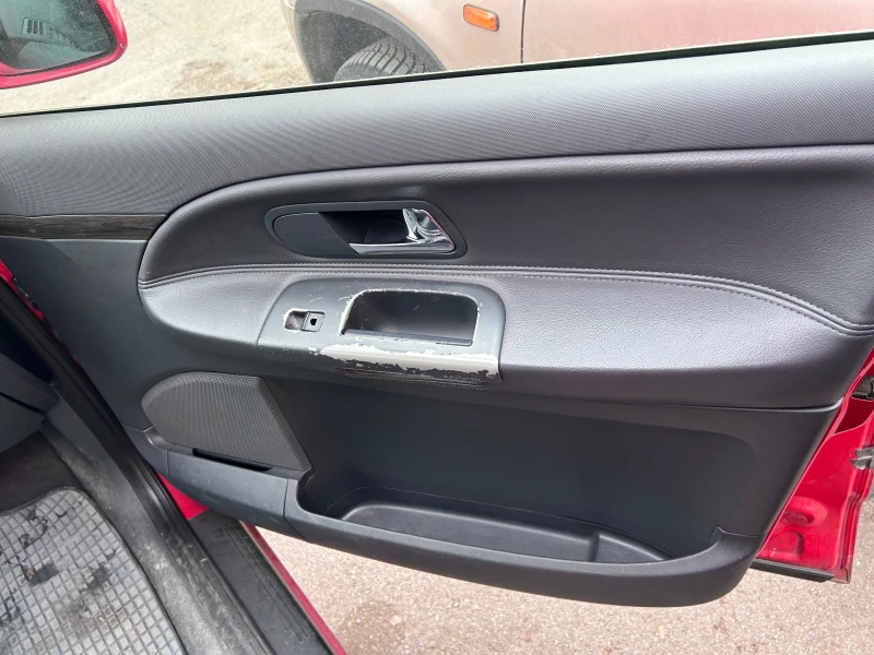 Seat Alhambra 1.9 TDI 4x4, снимка 8 - Автомобили и джипове - 52789436