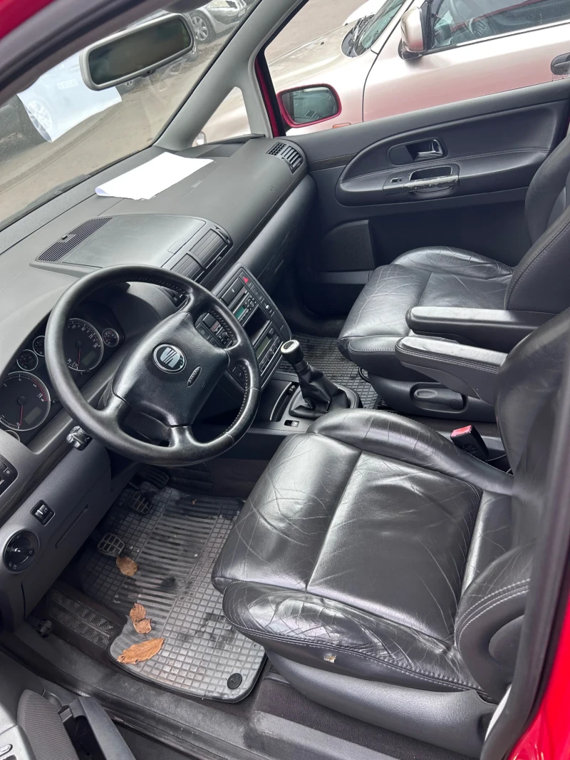 Seat Alhambra 1.9 TDI 4x4, снимка 15 - Автомобили и джипове - 52789436