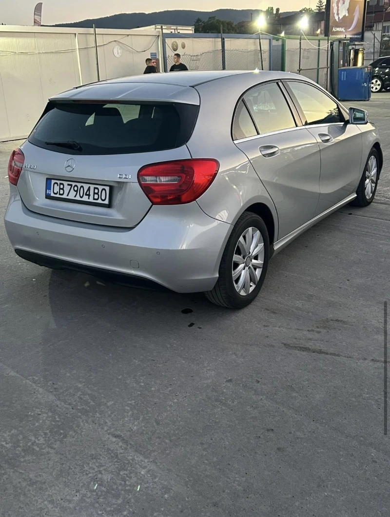 Mercedes-Benz A 180, снимка 4 - Автомобили и джипове - 52846183