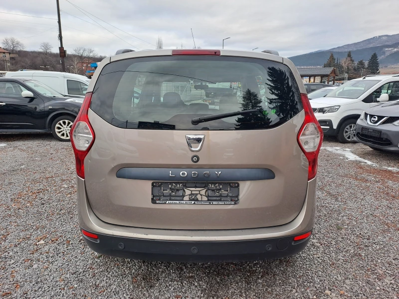 Dacia Lodgy 1.5 dci, снимка 6 - Автомобили и джипове - 53114466