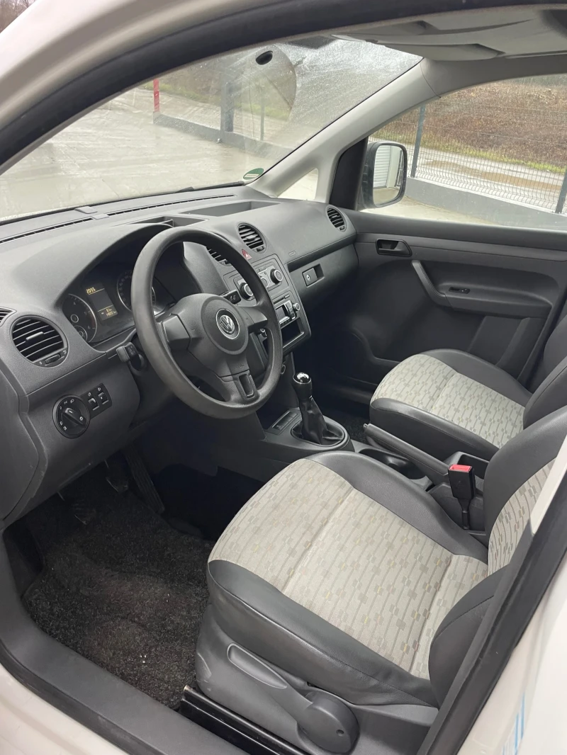 VW Caddy 1.6TDI-102к.с., снимка 10 - Автомобили и джипове - 53123591