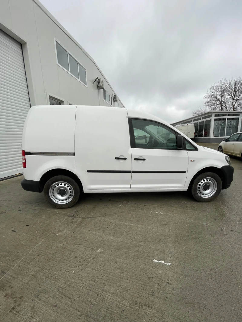 VW Caddy 1.6TDI-102к.с., снимка 9 - Автомобили и джипове - 53123591