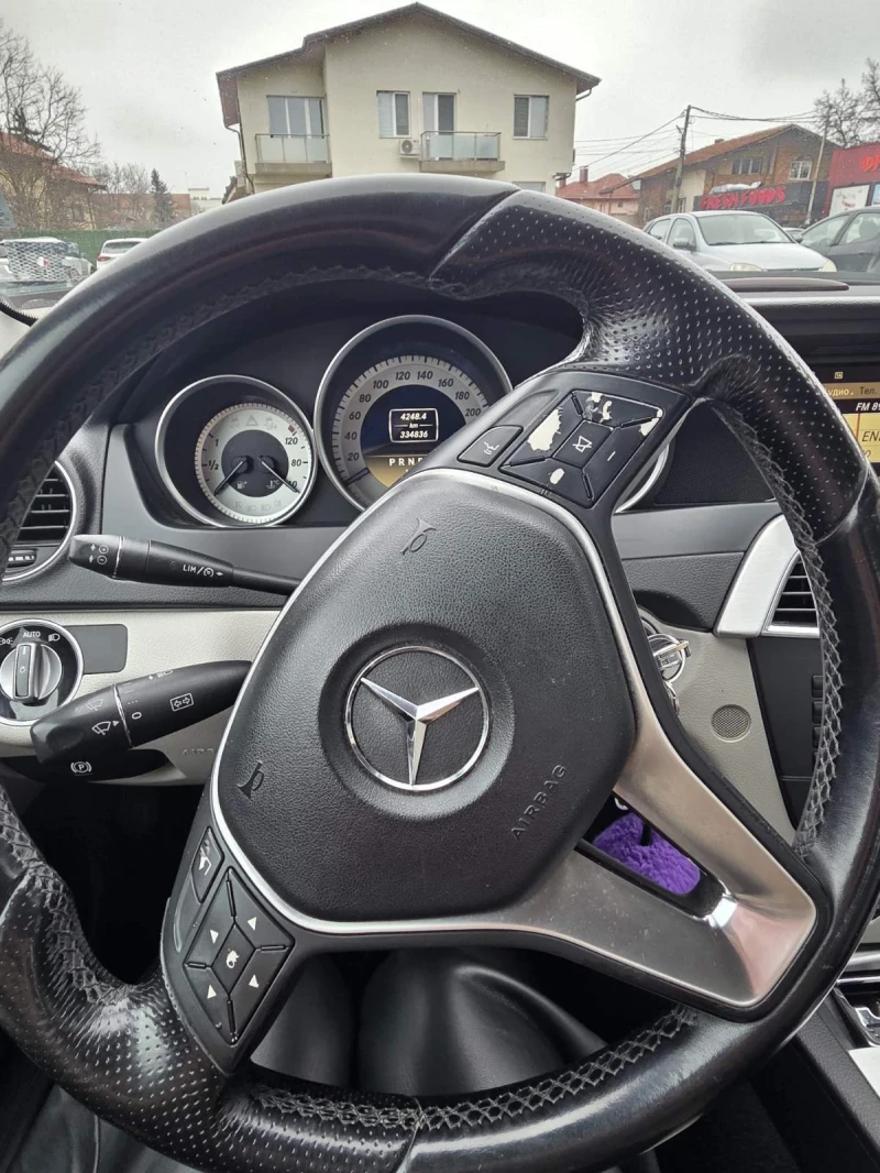 Mercedes-Benz C 220, снимка 16 - Автомобили и джипове - 53201159