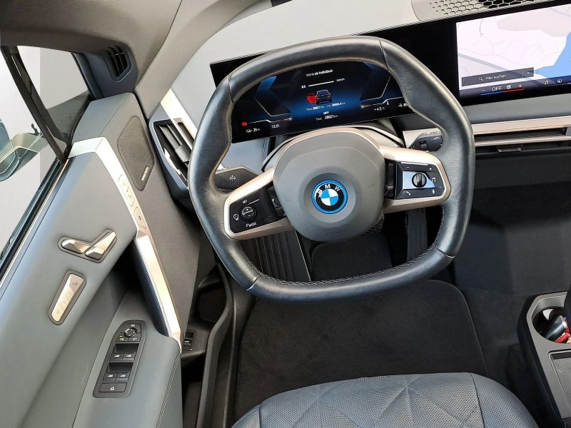 BMW iX xDrive40* SPORT PACKAGE* MEMO* H&K* ГАРАНЦИЯ, снимка 6 - Автомобили и джипове - 53428785
