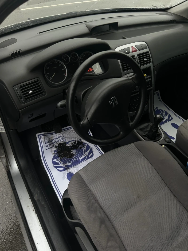 Peugeot 307 1.4i 75кс, снимка 6 - Автомобили и джипове - 53512065