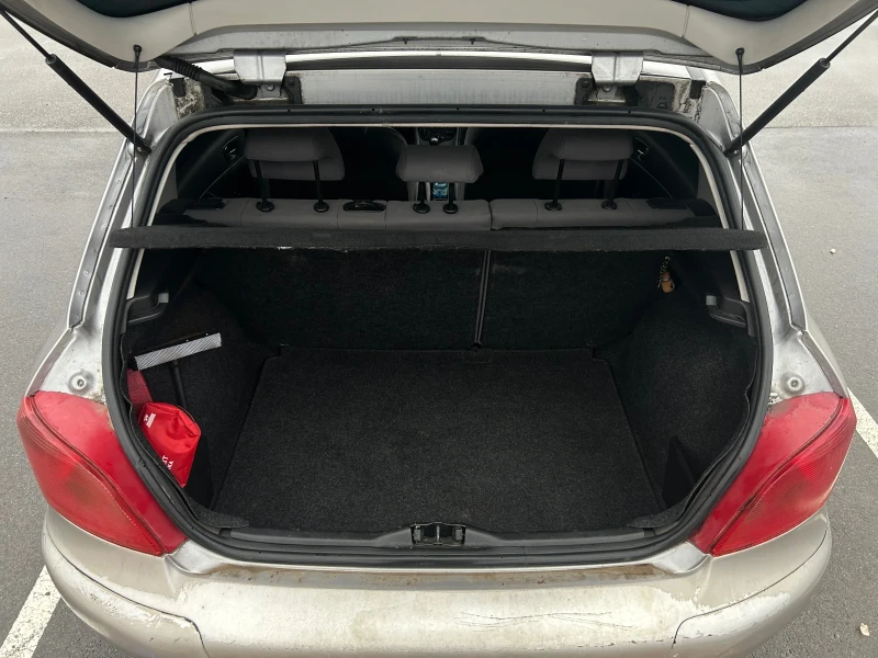 Peugeot 307 1.4i 75кс, снимка 10 - Автомобили и джипове - 53512065