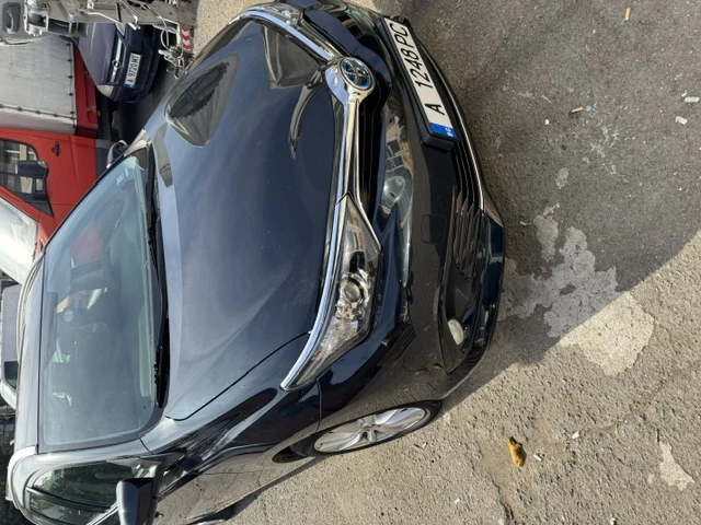 Toyota Auris, снимка 2 - Автомобили и джипове - 56412919