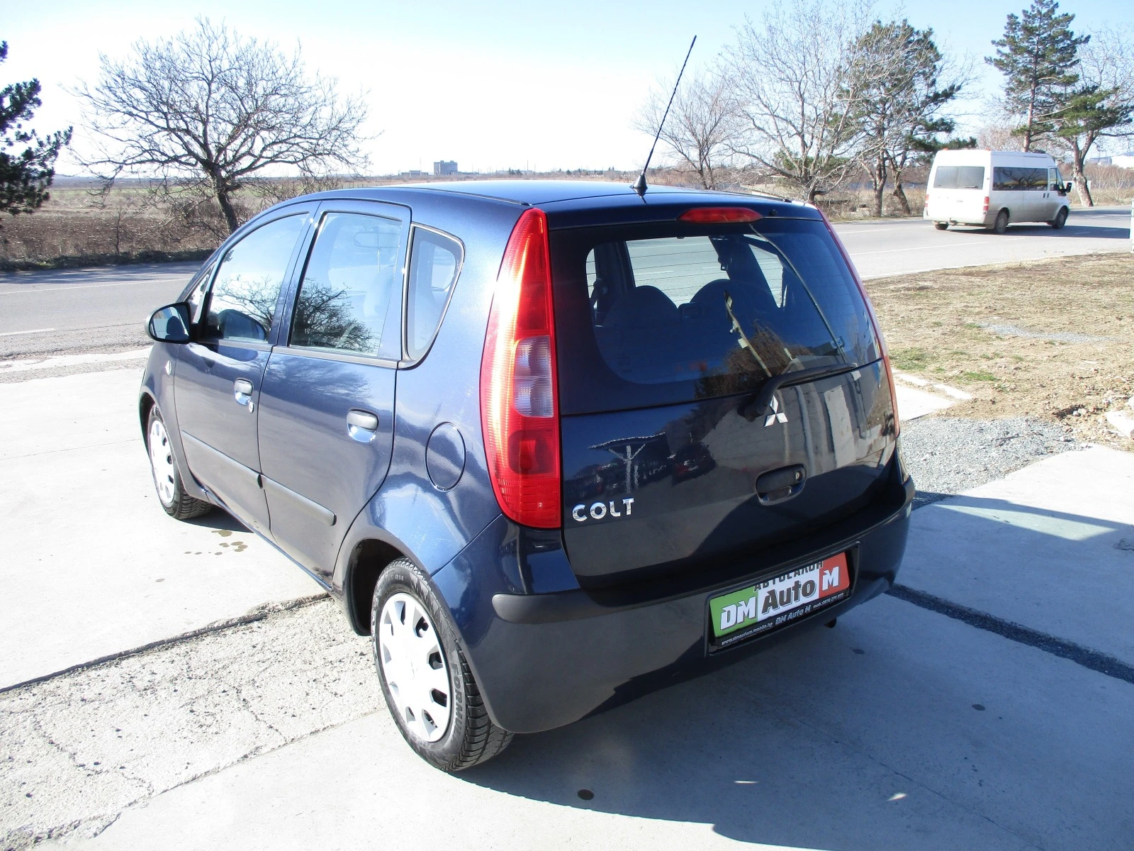 Mitsubishi Colt 1.1 - изображение 6