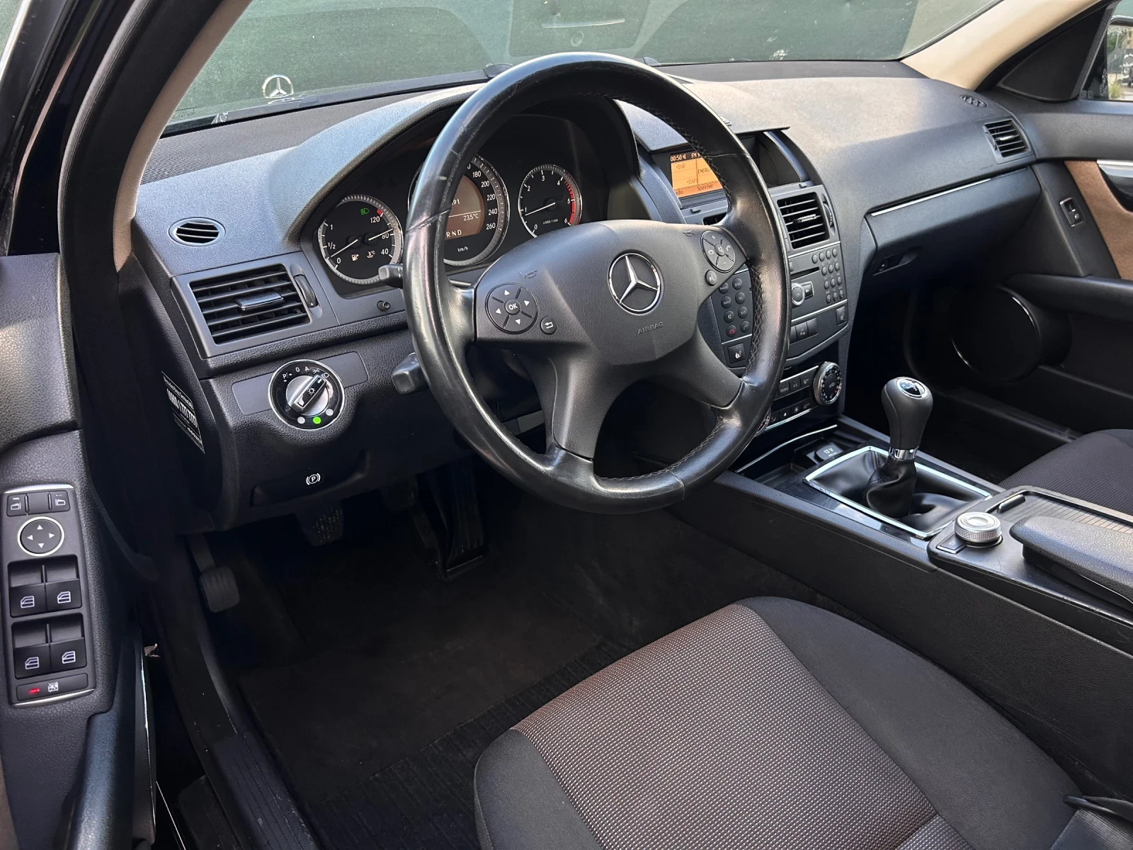Mercedes-Benz C 220  - изображение 9
