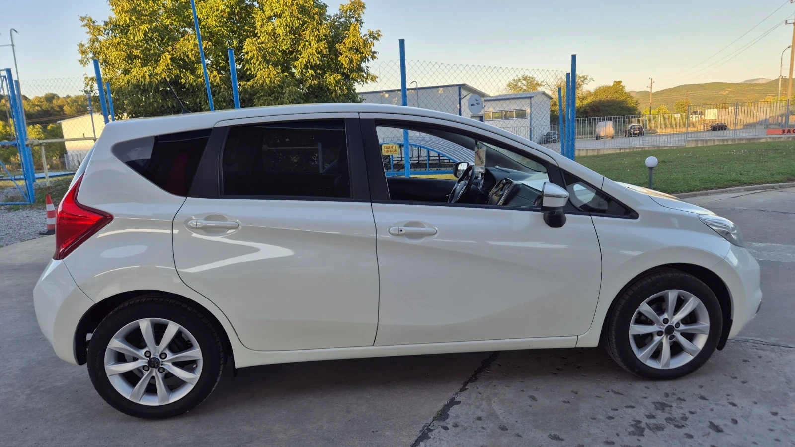 Nissan Note 1.5DCI 90К.С* ПЕРФЕКТНА* FULL EXTRI - изображение 7