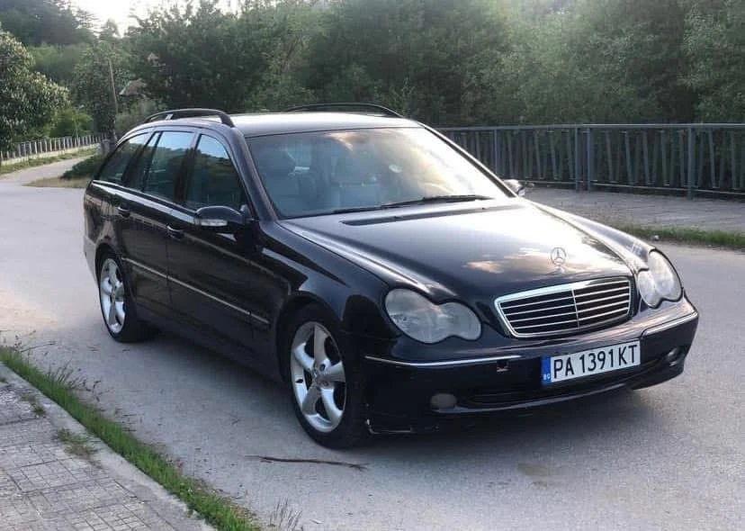 Mercedes-Benz C 220  - изображение 2