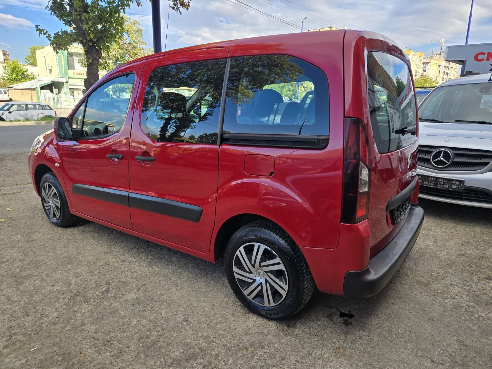 Citroen Berlingo 1.6 бензин - изображение 4