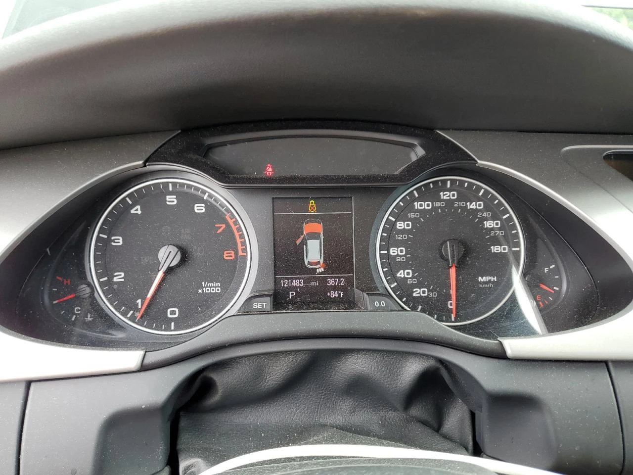 Audi A4 Premium Plus / Автоматик / Кожен салон / Xenon /  - изображение 9