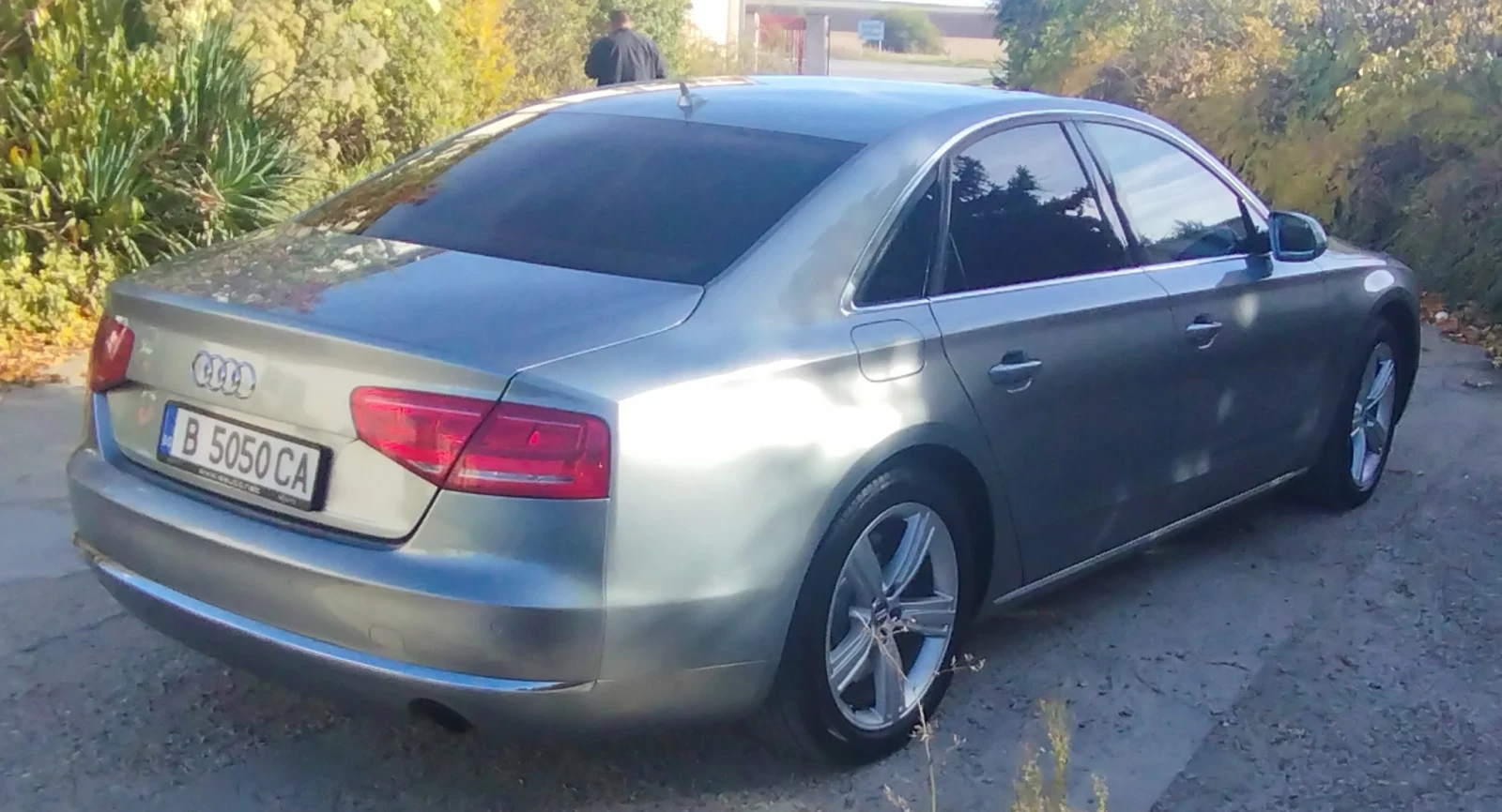 Audi A8 4.2-351кс - изображение 3
