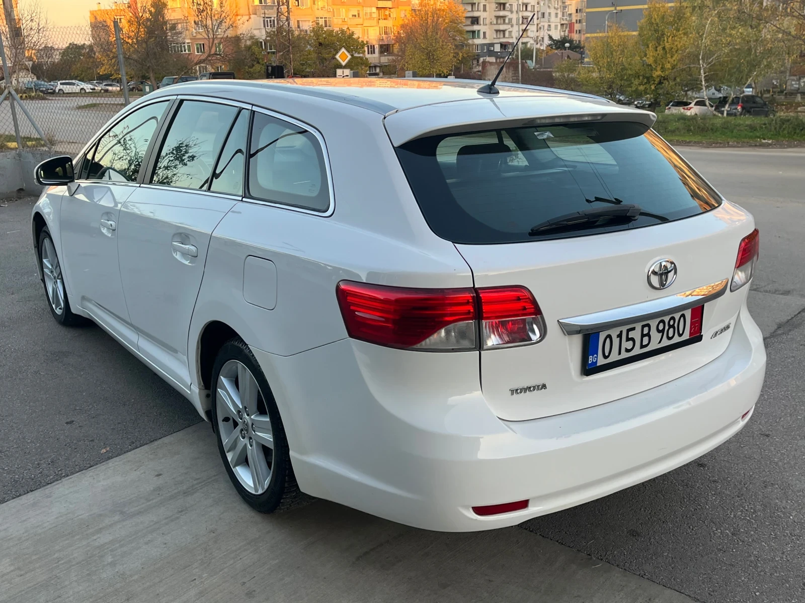 Toyota Avensis 1.8i Swiss | Mobile.bg   7