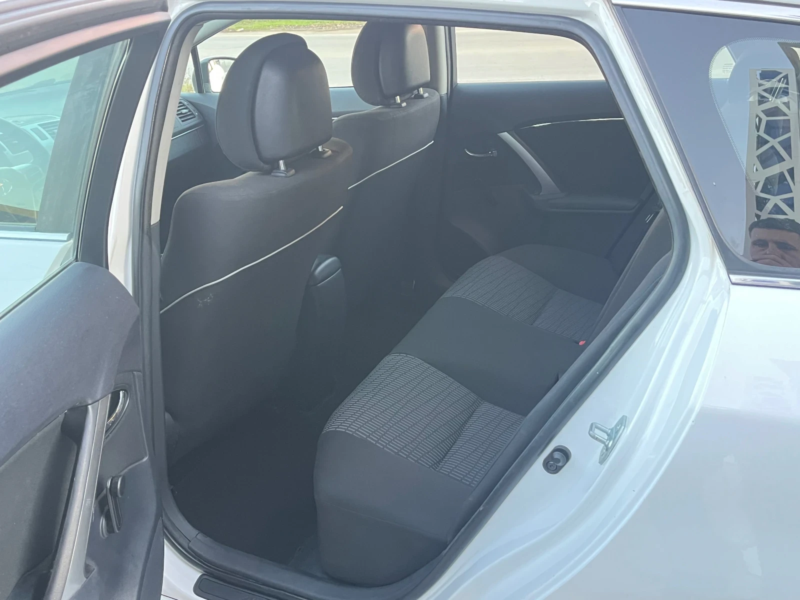 Toyota Avensis 1.8i Swiss | Mobile.bg   11