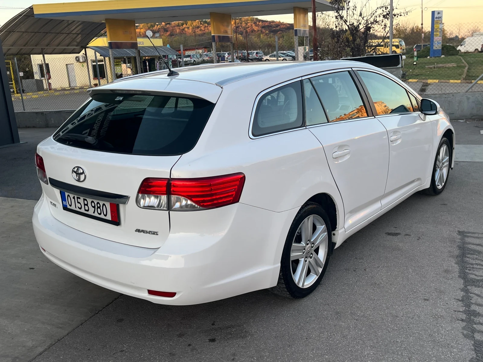 Toyota Avensis 1.8i Swiss | Mobile.bg   5