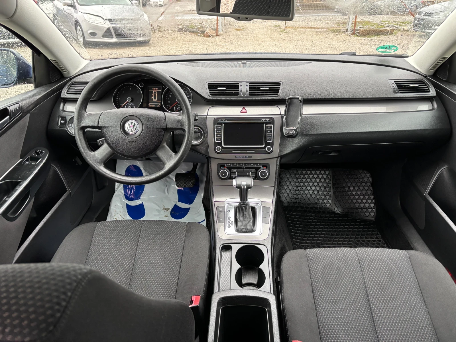 VW Passat 2.0-140кс, Автоматик - изображение 10