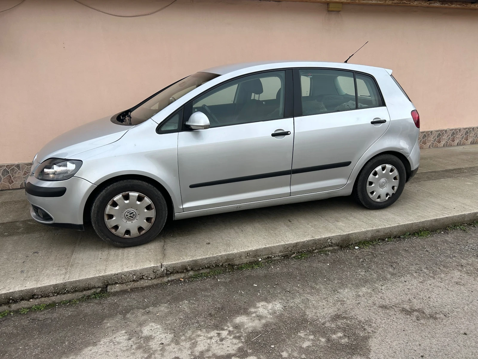 VW Golf Plus  - изображение 2