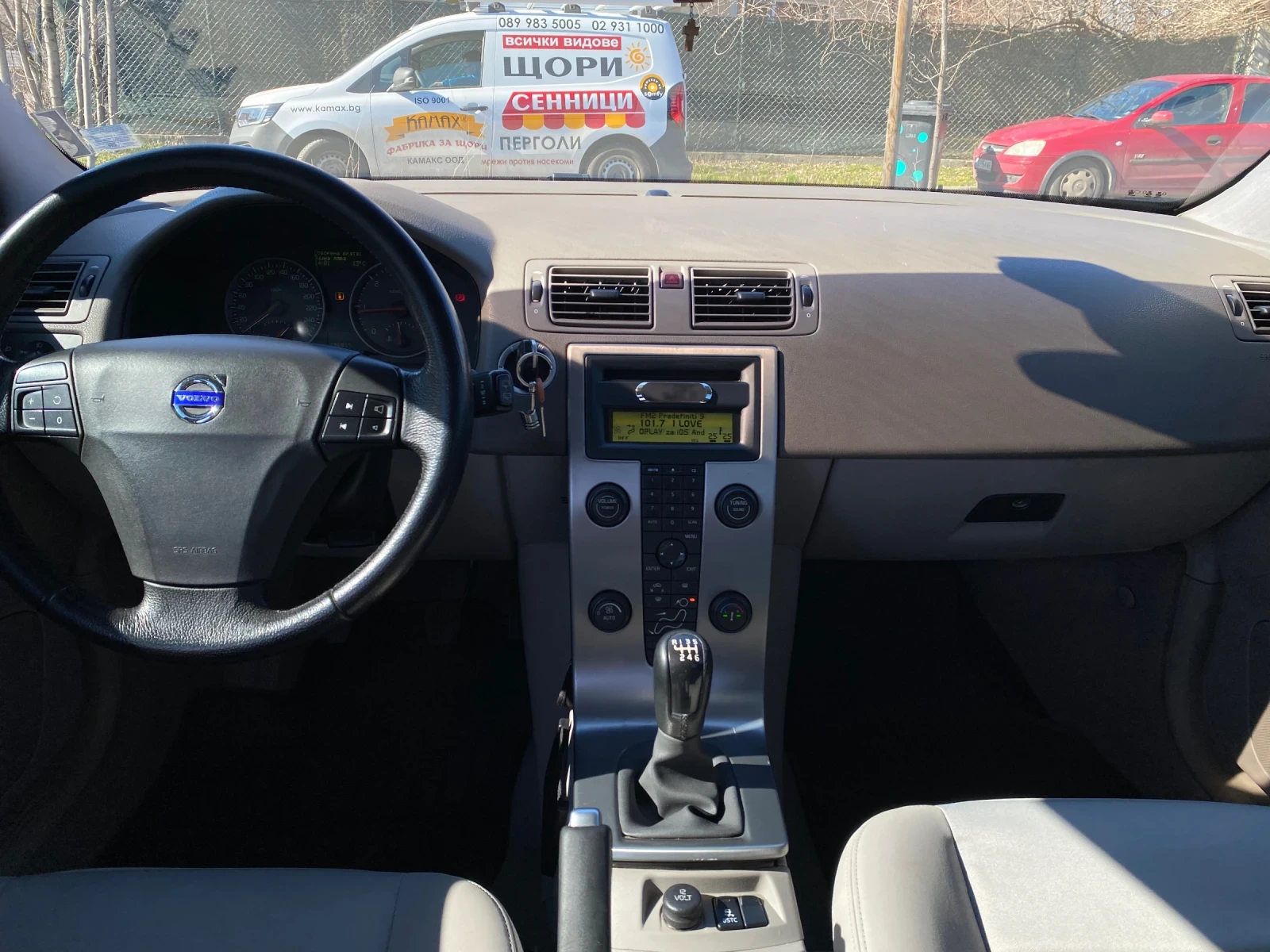 Volvo V50 2.0 TDCI - изображение 8