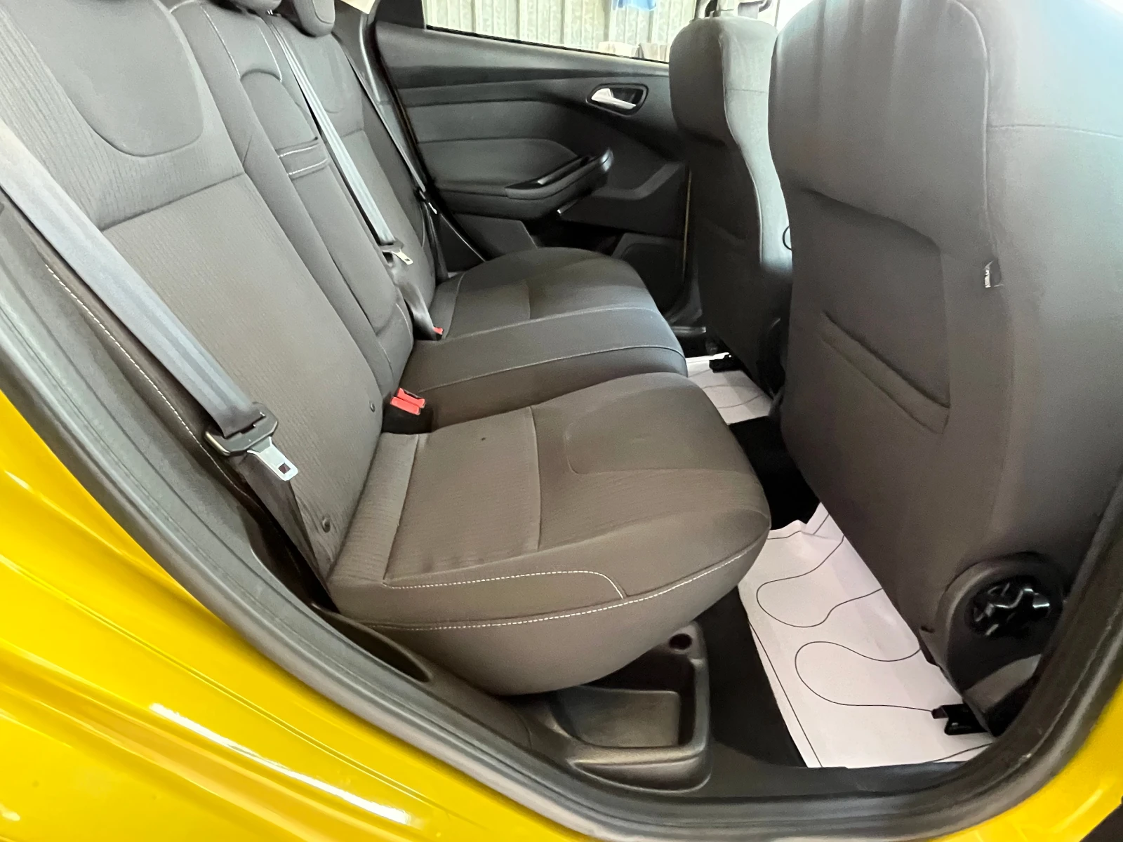 Ford Focus 1.6 TDCI, 116к.с., ЛИЗИНГ, снимка 15 - Автомобили и джипове - 54562452