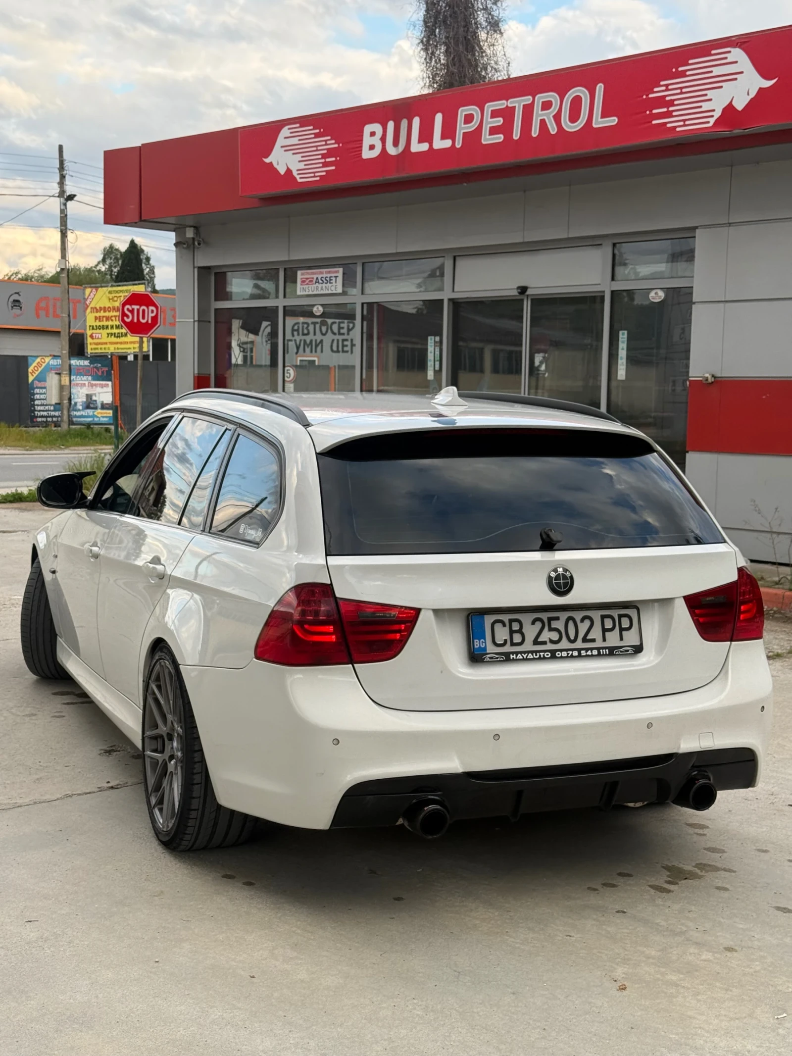 BMW 330, снимка 7 - Автомобили и джипове - 54597814