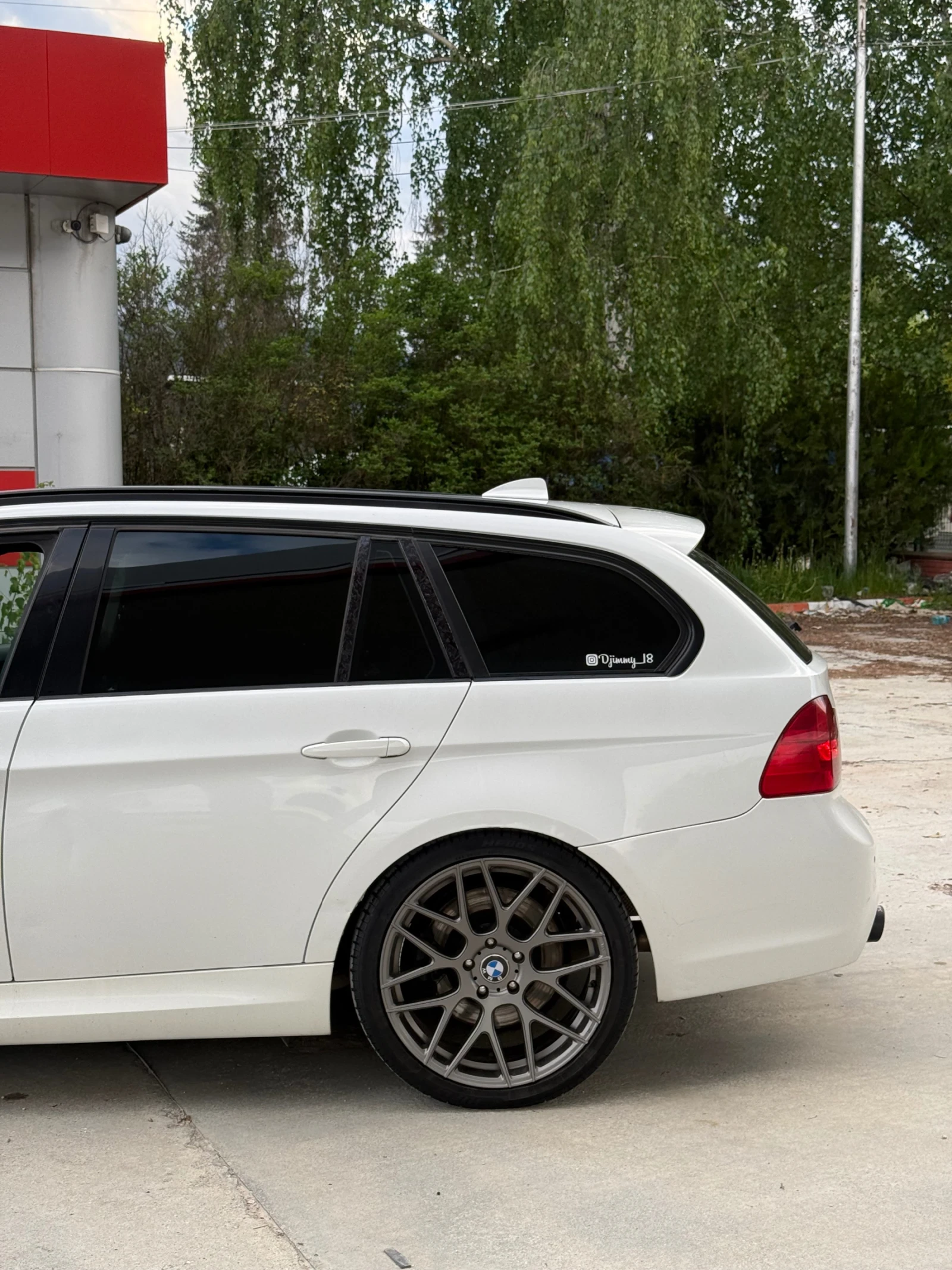 BMW 330, снимка 4 - Автомобили и джипове - 54597814
