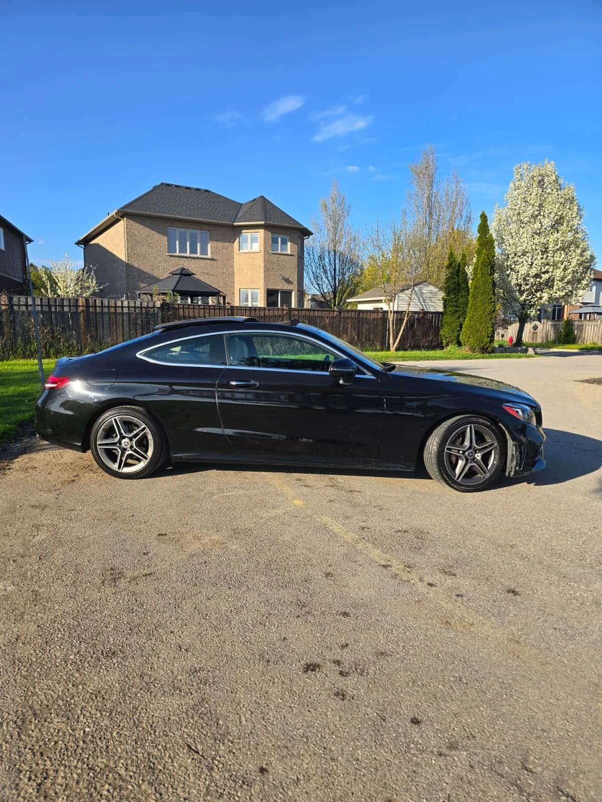 Mercedes-Benz C 300 PANO | KEYLESS | ПОДГРЕВИ | CARFAX, снимка 3 - Автомобили и джипове - 54715923