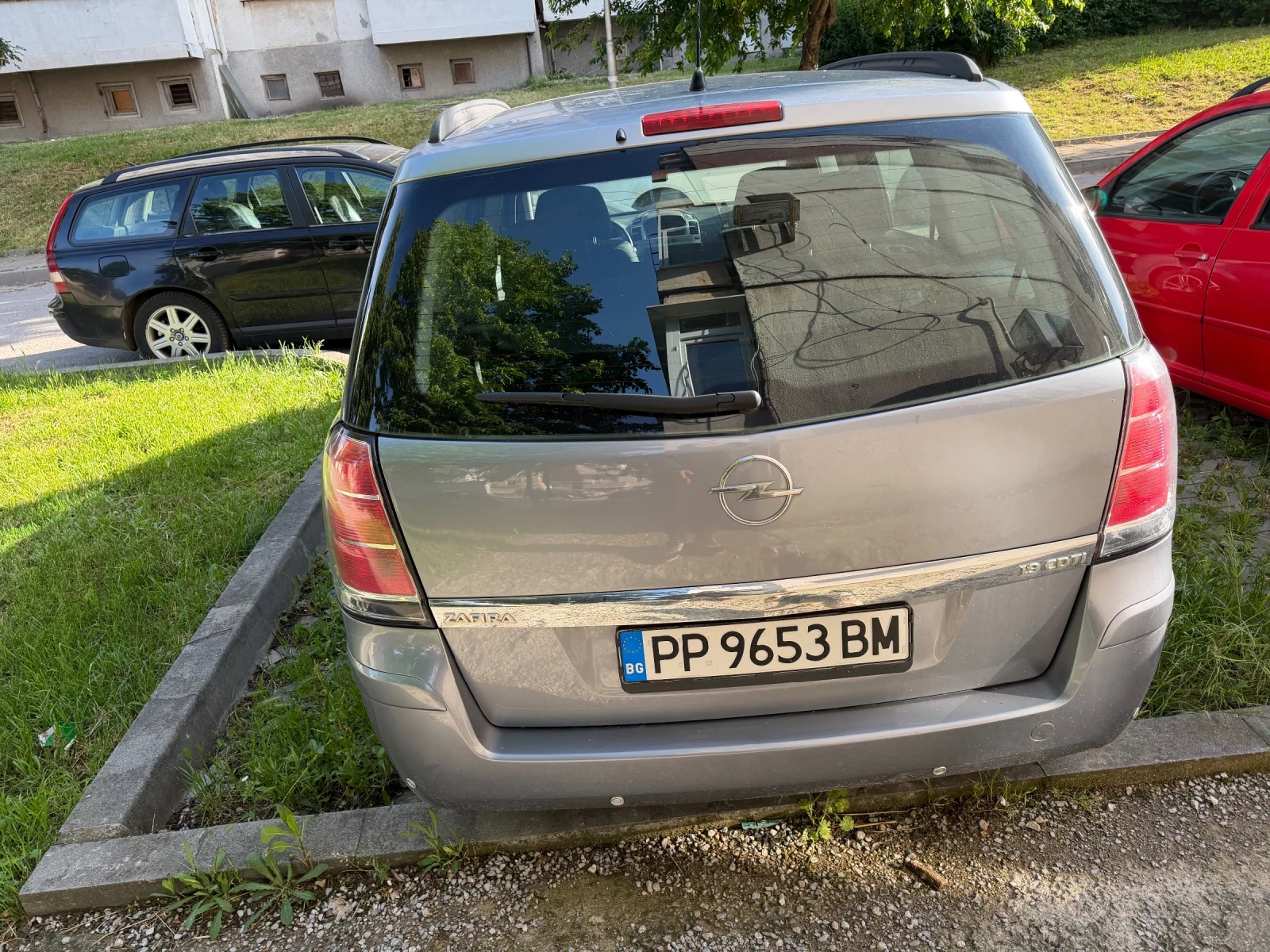 Opel Zafira B, снимка 3 - Автомобили и джипове - 54784105
